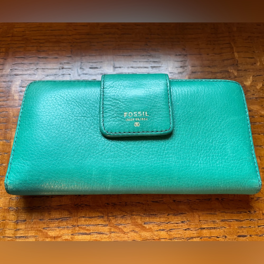 Fossil Logan RFID Tab Clutch Wallet Checkbook holder green